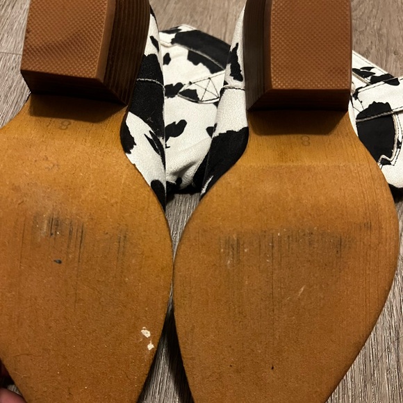 Dressed in LaLa live loud cow print boots size 8 - Picture 4 of 5